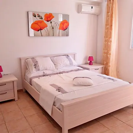 Aphrodite Queens Paradise Coral Bay